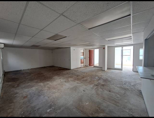 413M² OFFICE TO LET IN CRAIGHALL